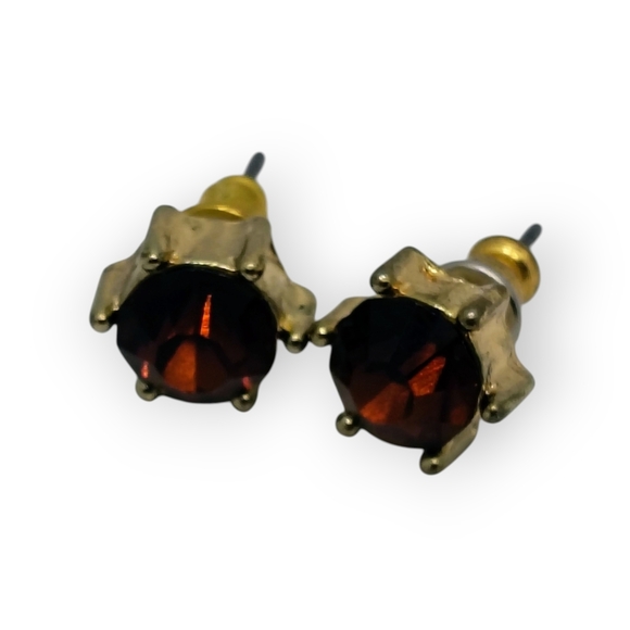 Chic Gold and Black Stud Earrings - Picture 8 of 10